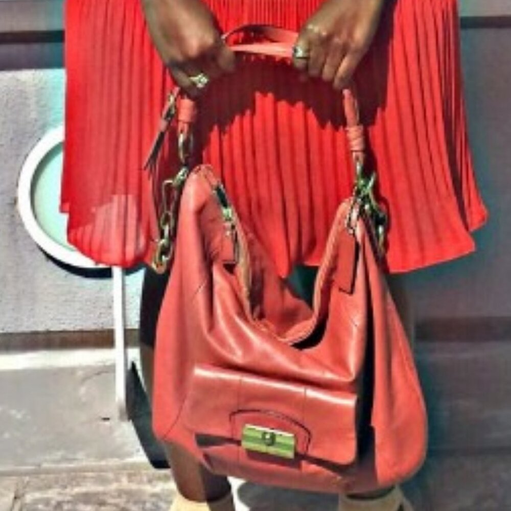 COACH PURSE | Large Leather Shoulder Bag